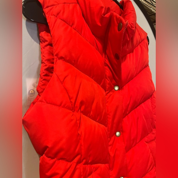 GAP Red Puffer Vest - Picture 2 of 4